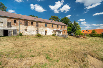 Prodej pozemku 23686 m², Otročín