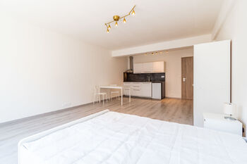 Pronájem bytu 1+kk v osobním vlastnictví 40 m², Praha 8 - Libeň