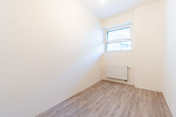 Pronájem bytu 2+kk v osobním vlastnictví 43 m², Praha 8 - Libeň