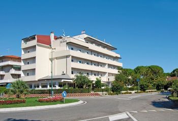 Prodej hotelu 2000 m², Lignano Sabbiadoro