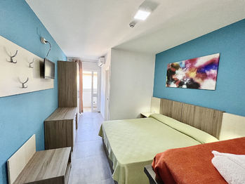 Prodej hotelu 2000 m², Lignano Sabbiadoro
