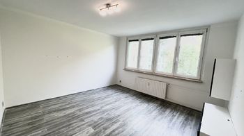 Obývací pokoj - Prodej bytu 3+1 v družstevním vlastnictví 63 m², Ostrava