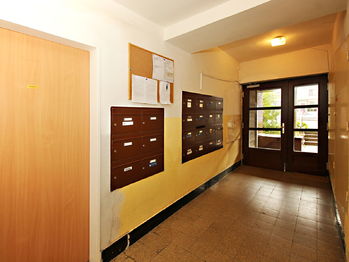 Prodej bytu 3+1 v osobním vlastnictví 69 m², Praha 6 - Bubeneč