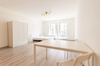 Pronájem bytu 1+kk v osobním vlastnictví 35 m², Praha 8 - Libeň