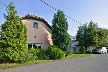 Prodej domu 178 m², Nelahozeves