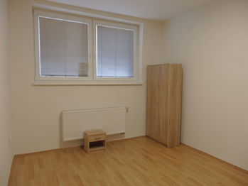 menší místnost 1 - Pronájem jiných prostor 177 m², Lanškroun