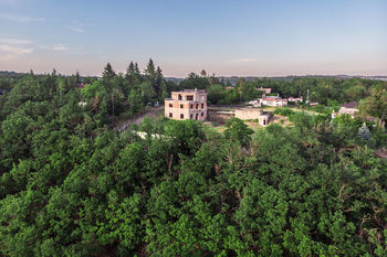Místo obklopené lesy - Prodej pozemku 2356 m², Březová-Oleško