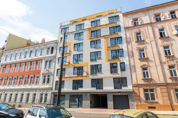 Pronájem bytu 1+kk v osobním vlastnictví 40 m², Praha 8 - Libeň