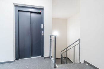 Pronájem bytu 1+kk v osobním vlastnictví 31 m², Praha 8 - Libeň