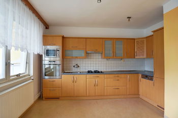 Kuchyň - Prodej domu 220 m², Hustopeče