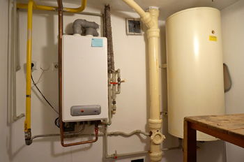 Kotelna - kondenzační plynový kotel, boiler na TUV - Prodej domu 220 m², Hustopeče