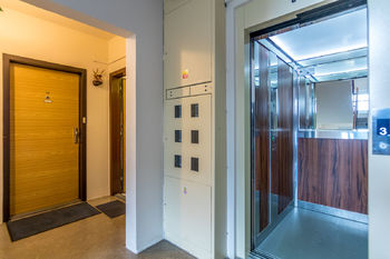 Prodej bytu 2+kk v osobním vlastnictví 41 m², Praha 4 - Modřany