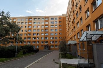 Prodej bytu 3+1 v osobním vlastnictví 75 m², Praha 6 - Řepy