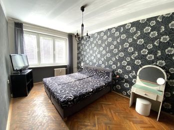 ložnice - Prodej bytu 2+1 v osobním vlastnictví 53 m², Plzeň