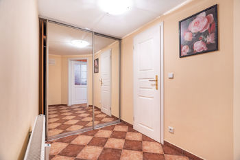 Prodej bytu 2+kk v osobním vlastnictví 41 m², Karlovy Vary