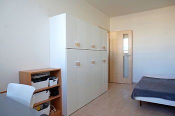 Pokoj - Prodej bytu 3+kk v osobním vlastnictví 62 m², Brno
