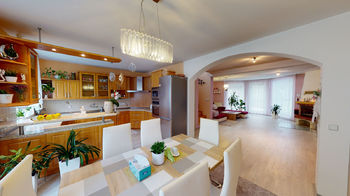 Prodej domu 250 m², Vizovice