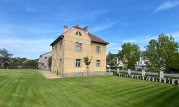 Prodej domu 270 m², Blatná