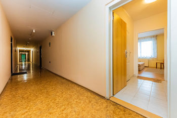 Prodej bytu 2+kk v osobním vlastnictví 44 m², Praha 4 - Krč
