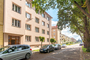 Prodej bytu 2+1 v osobním vlastnictví 56 m², Hradec Králové