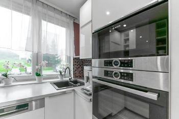 kuchyňský kout - Prodej bytu 4+kk v osobním vlastnictví 92 m², Plzeň