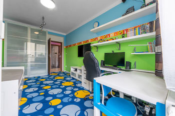 dětský pokoj 1 - Prodej bytu 4+kk v osobním vlastnictví 92 m², Plzeň