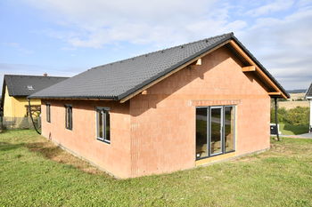 Prodej domu 102 m², Žleby (ID 211-NP03360)