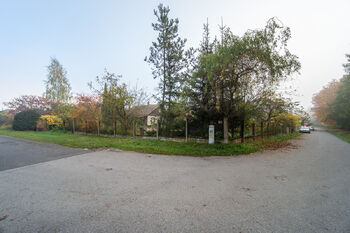 Prodej pozemku 567 m², Jirny