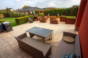 Venkovní posezení  - Prodej domu 363 m², Jihlava