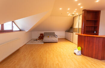 Pokoj 2 - Prodej domu 363 m², Jihlava