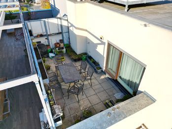 snídaňová terasa - Prodej bytu 3+kk v osobním vlastnictví 250 m², Olomouc