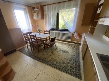 Prodej domu 200 m², Záhorovice
