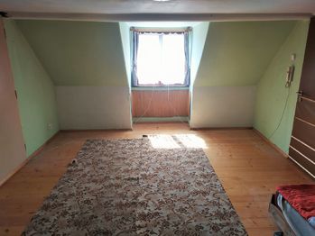 dětský pokoj2 v podkroví - Prodej domu 255 m², Březnice