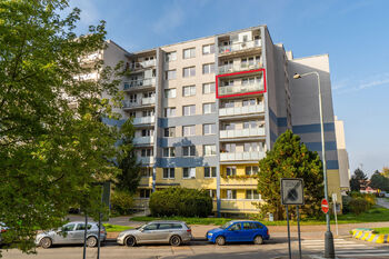 Prodej bytu 3+1 v osobním vlastnictví 80 m², Praha 6 - Řepy