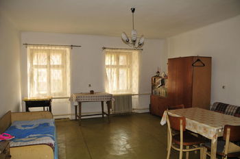 Prodej domu 300 m², Štěkeň