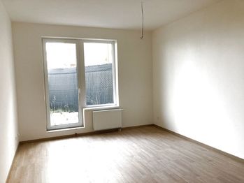 Prodej bytu 1+kk v osobním vlastnictví 34 m², Praha 9 - Dolní Počernice