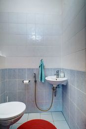 toaleta - Prodej bytu 3+kk v osobním vlastnictví 85 m², Brno