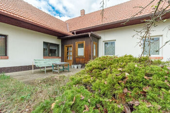 Prodej domu 255 m², Lišice