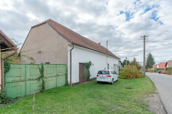 Prodej domu 255 m², Lišice