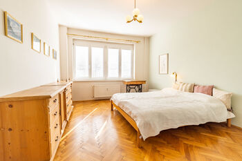 Prodej bytu 3+kk v osobním vlastnictví 75 m², Praha 6 - Střešovice