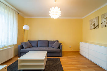 Pronájem bytu 1+1 v osobním vlastnictví 30 m², Stochov