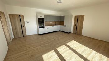 Prodej bytu 3+kk v osobním vlastnictví 93 m², Pelhřimov