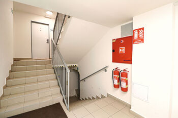 Společné prostory - Prodej bytu 2+kk v osobním vlastnictví 43 m², Milovice