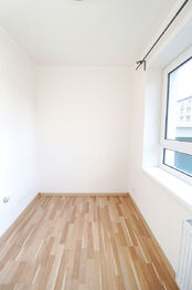 Pokoj - Prodej bytu 2+kk v osobním vlastnictví 43 m², Milovice