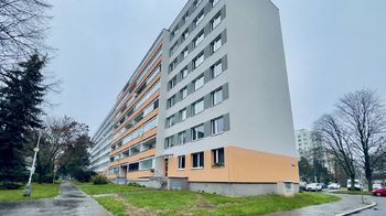 Prodej bytu 3+1 v osobním vlastnictví 61 m², Praha 8 - Střížkov