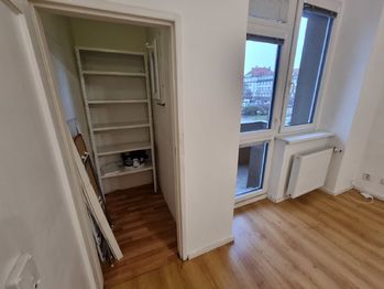 Pronájem bytu 2+1 v osobním vlastnictví 57 m², Praha 4 - Nusle