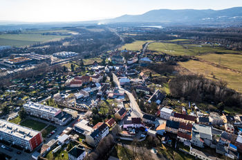 Pohled na obec a okolí - Prodej domu 150 m², Újezdeček