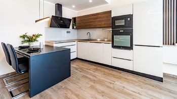 Obývací pokoj + kuchyně - Prodej bytu 2+kk v osobním vlastnictví 44 m², Ústí nad Labem