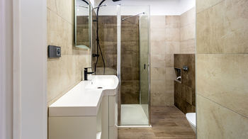 Koupelna - Prodej bytu 2+kk v osobním vlastnictví 44 m², Ústí nad Labem