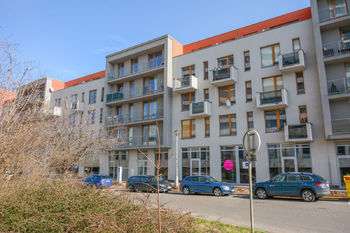 Prodej bytu 1+kk v osobním vlastnictví 45 m², Hradec Králové
